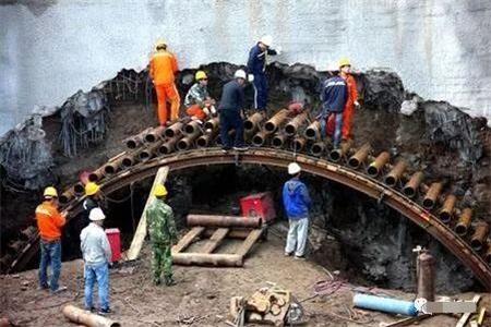 宜春隧道钢花管支护案例